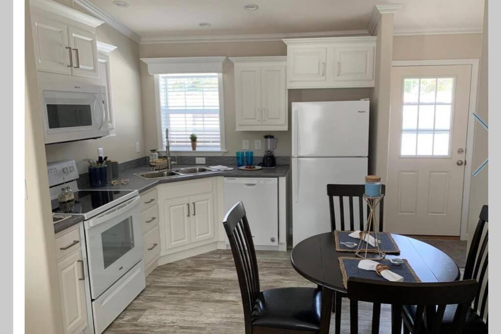 Resort Cottage Near Parks At Great Price! كيسيمي المظهر الخارجي الصورة