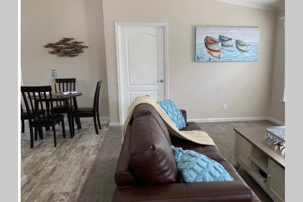 Resort Cottage Near Parks At Great Price! كيسيمي المظهر الخارجي الصورة